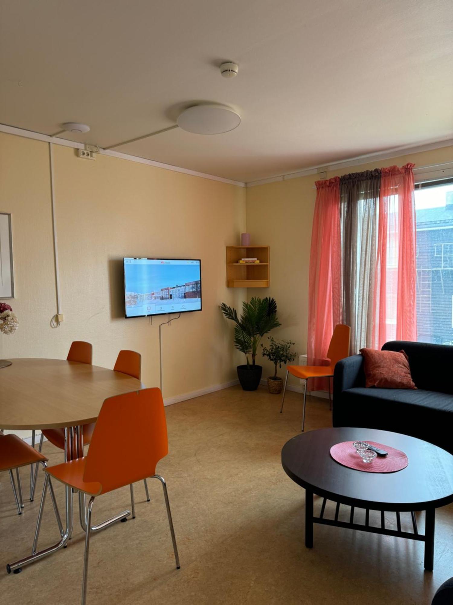Stf Malmfaeltens Folkhoegskola Kiruna Buitenkant foto